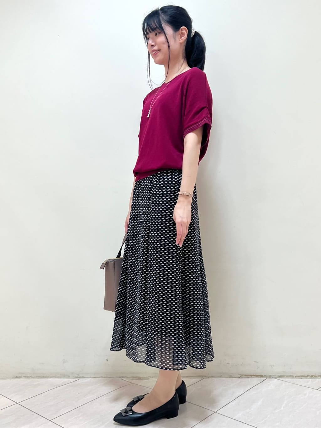 yanaさんの「Reflect｜【選べる7色◎／手洗い可／二の腕カバー】半袖ニット」を使ったコーディネート