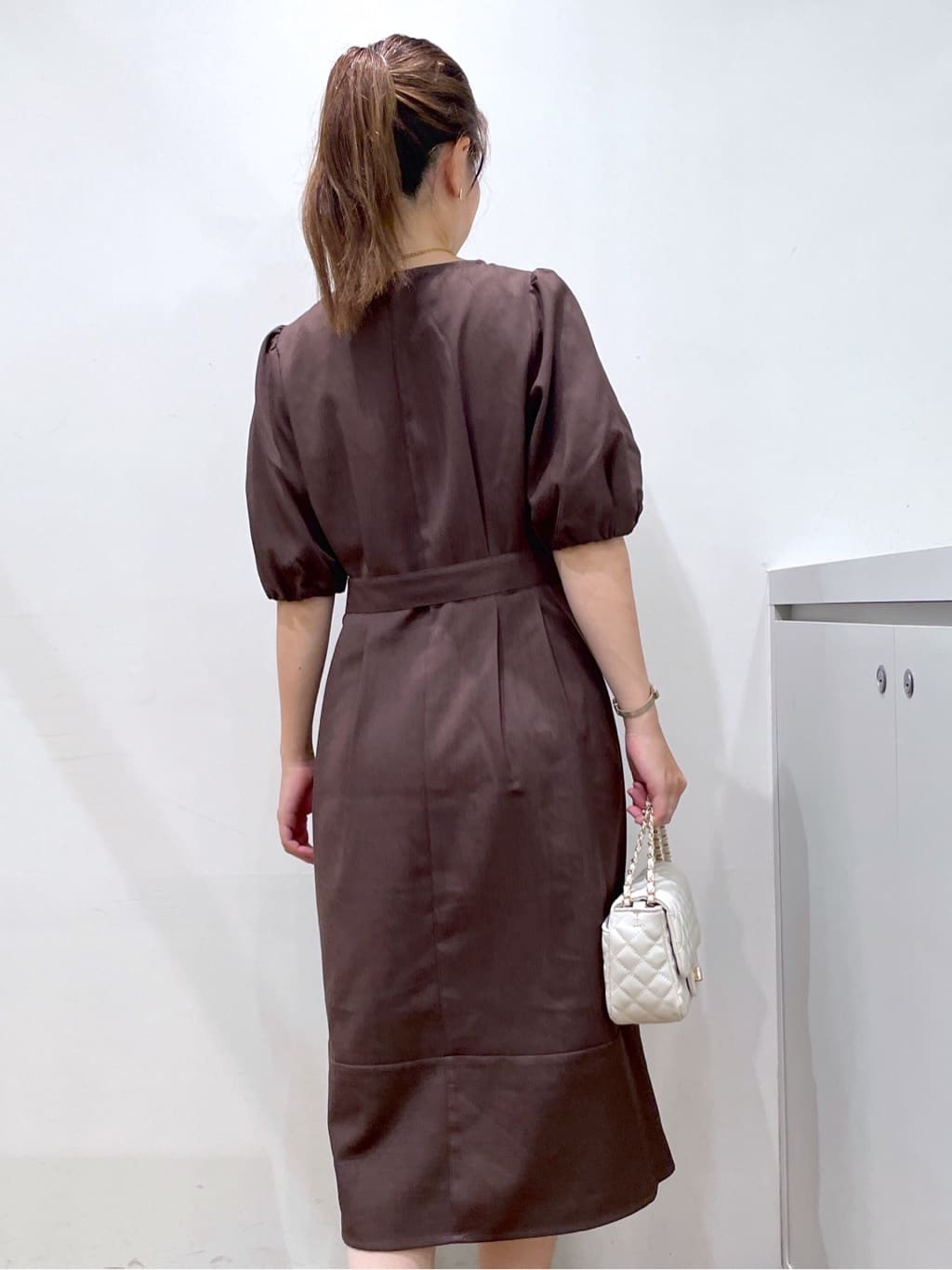 Junさんの「index｜タックパフスリーブワンピース【洗濯機洗い可／イージーアイロン】」を使ったコーディネート