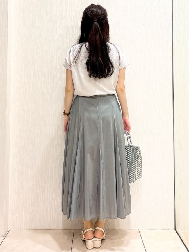 SAHOさんの「UNTITLED｜メタリックメッシュトート」を使ったコーディネート