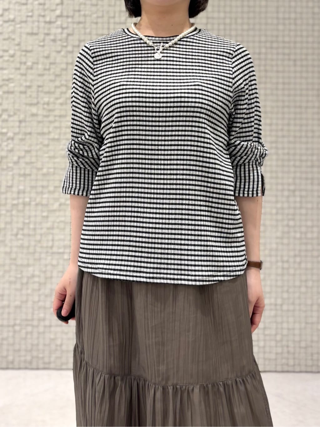 sakuさんの「INDIVI｜【2点セット／着回し◎】ノースリーブ＆ティアードスカート カセット服」を使ったコーディネート