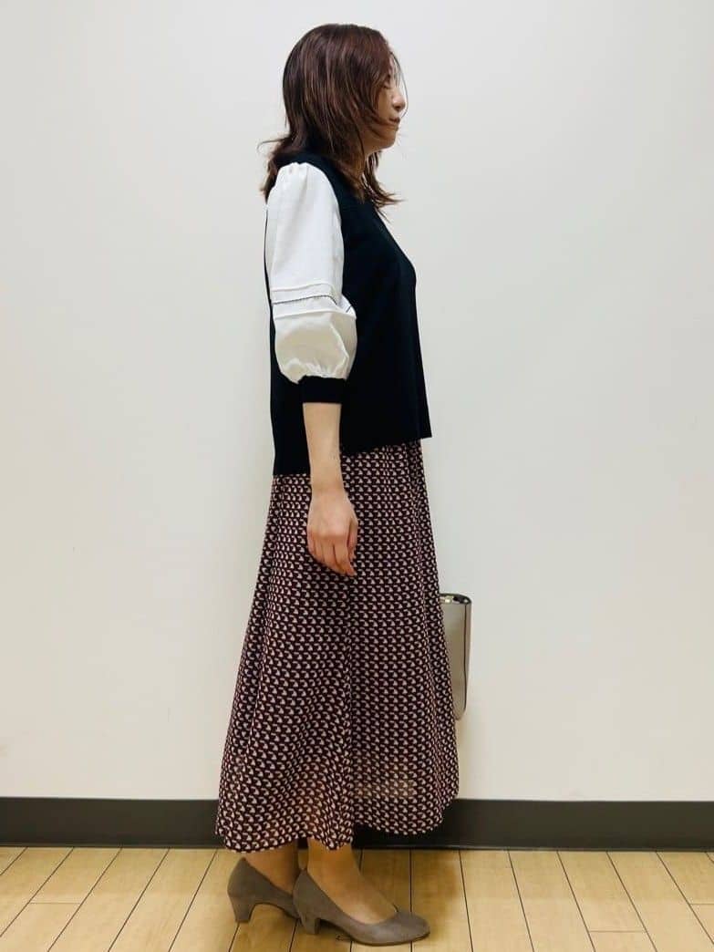 miiiさんの「Reflect｜【WEB先行カラーあり／マシンウォッシュ可／ウエスト総ゴム】コツキ幾何柄ロングスカート」を使ったコーディネート