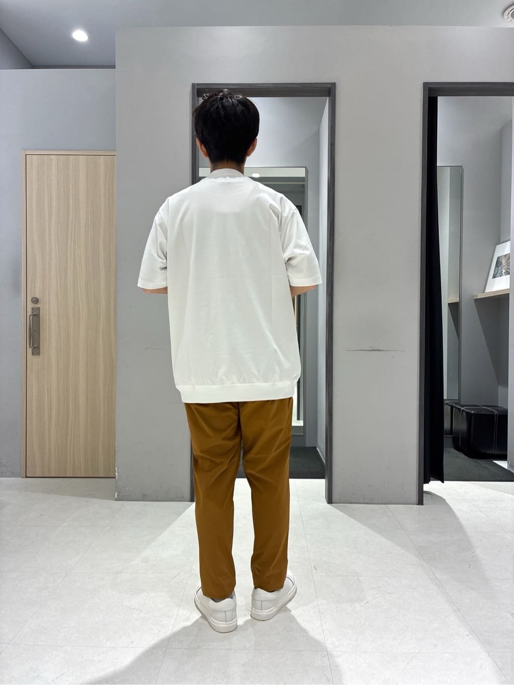 わいずみさんの「TAKEO KIKUCHI｜【抗菌防臭／5サイズ展開】ハイゲージポンチ Tシャツ」を使ったコーディネート