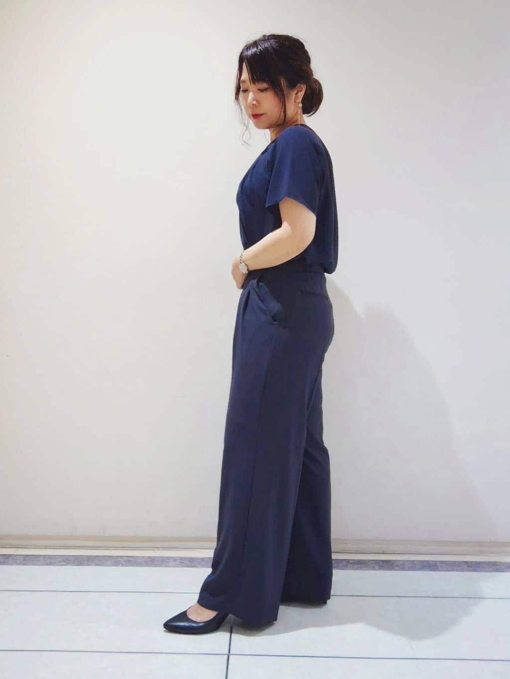 TOMOMIさんの「INDIVI｜【着心地◎！】タックワイドパンツ」を使ったコーディネート