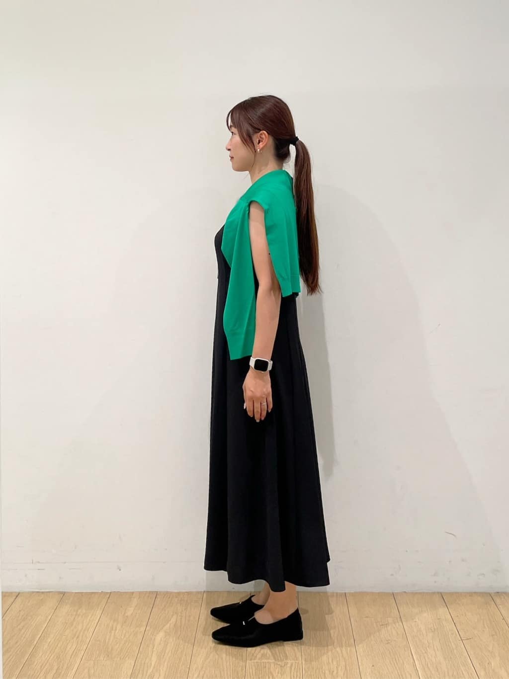 maiさんの「INDIVI｜【美シルエット】ノースリーブワンピース」を使ったコーディネート