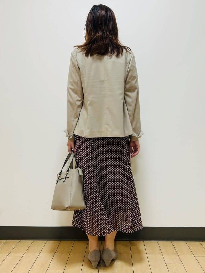 miiiさんの「Reflect｜【WEB先行カラーあり／マシンウォッシュ可／ウエスト総ゴム】コツキ幾何柄ロングスカート」を使ったコーディネート