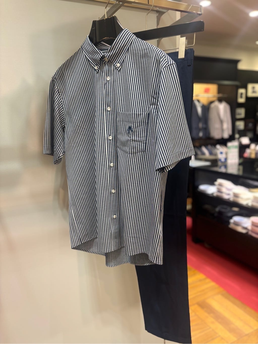 ヒナさんの「TAKEO KIKUCHI｜【COOL CITY WEAR】ストライプジャージ ボタンダウンシャツ /接触冷感」を使ったコーディネート