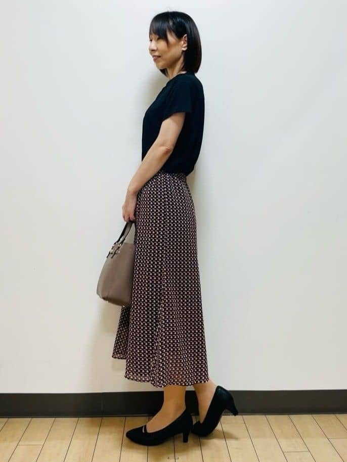 Riiさんの「Reflect｜【インナーに◎／すっきり見え！長め丈】タックデティールブラウス」を使ったコーディネート