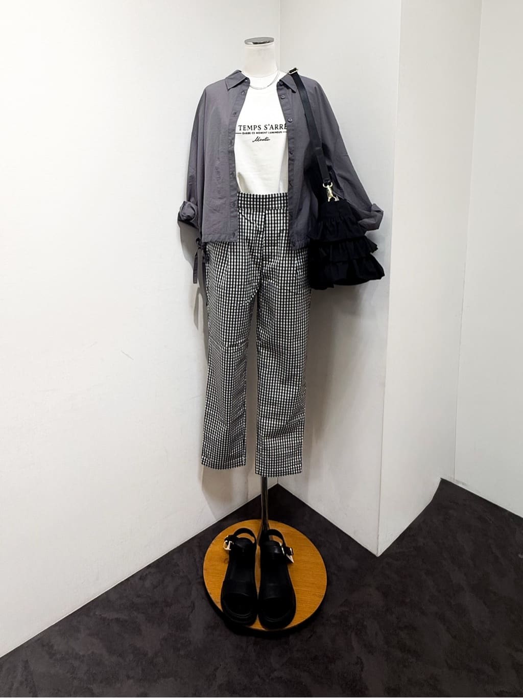 MEさんの「grove｜」を使ったコーディネート