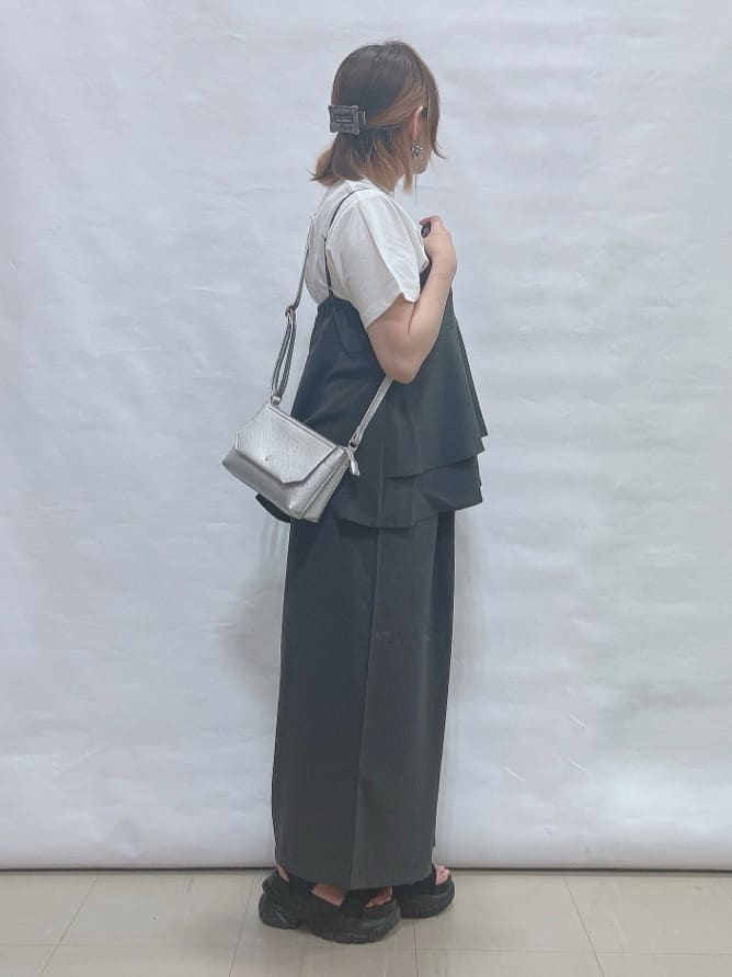 YUIさんの「SHOO･LA･RUE｜【S-LL/ひんやり/UV】選べる6柄でそれぞれ欲しくなる プリントTシャツ」を使ったコーディネート