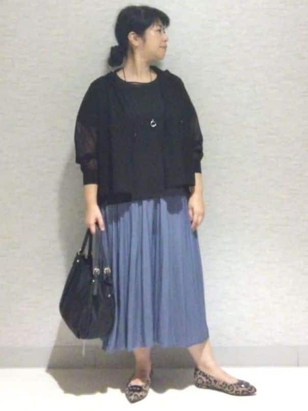 sakoさんの「Reflect｜【寒暖差対策に◎／手洗い可／旅行や通勤に】フード付きシアーカーディガン」を使ったコーディネート
