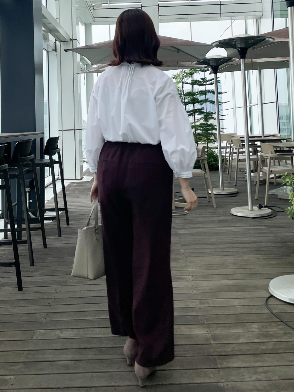 yukariさんの「Reflect｜【程よいゆとり感／体型カバー】ピンタックデザインシャンブレーブラウス」を使ったコーディネート