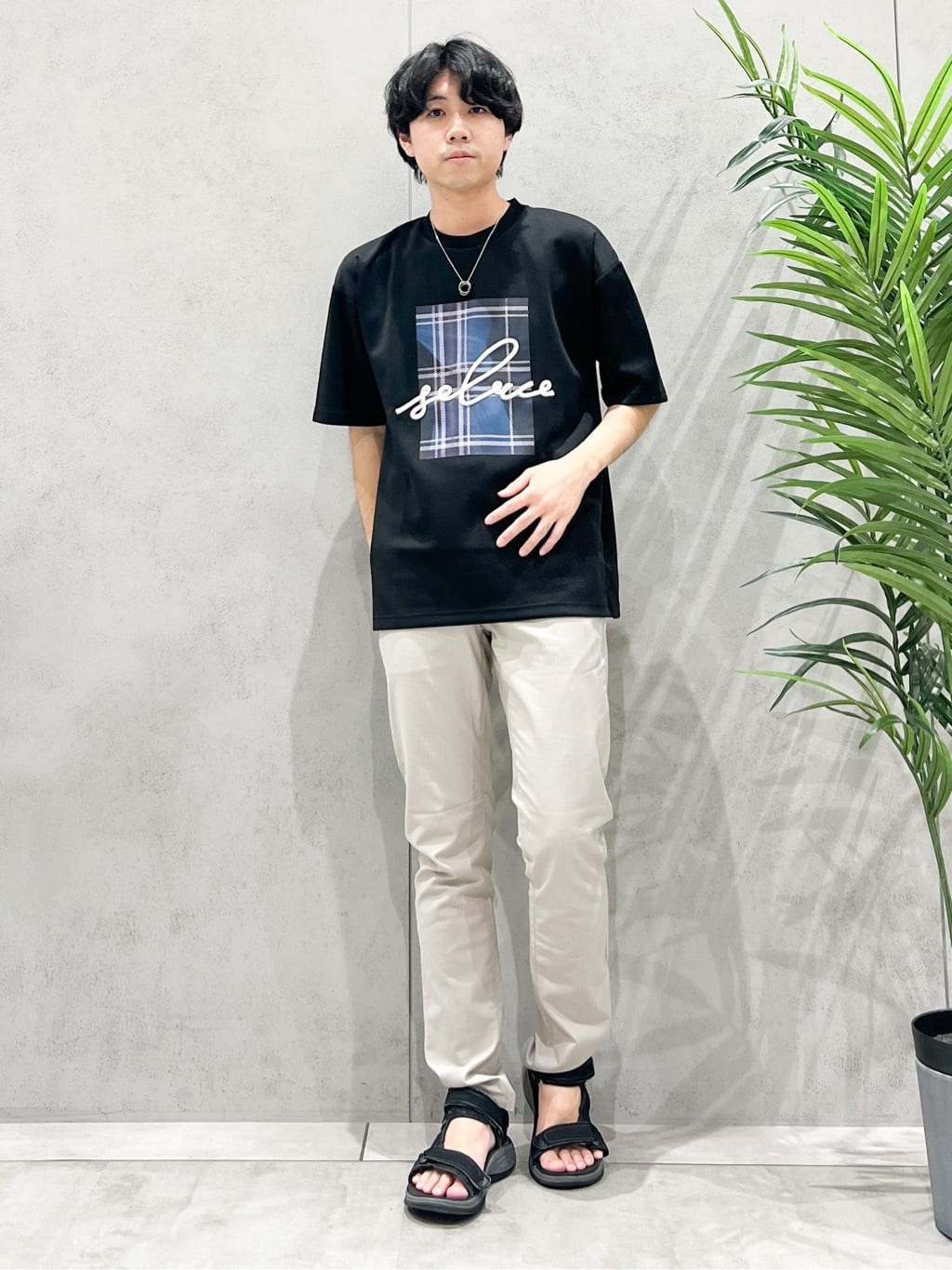 SHI-MAさんの「THE SHOP TK｜コード刺繍フォトプリント半袖Tシャツ 【洗濯機OK】」を使ったコーディネート