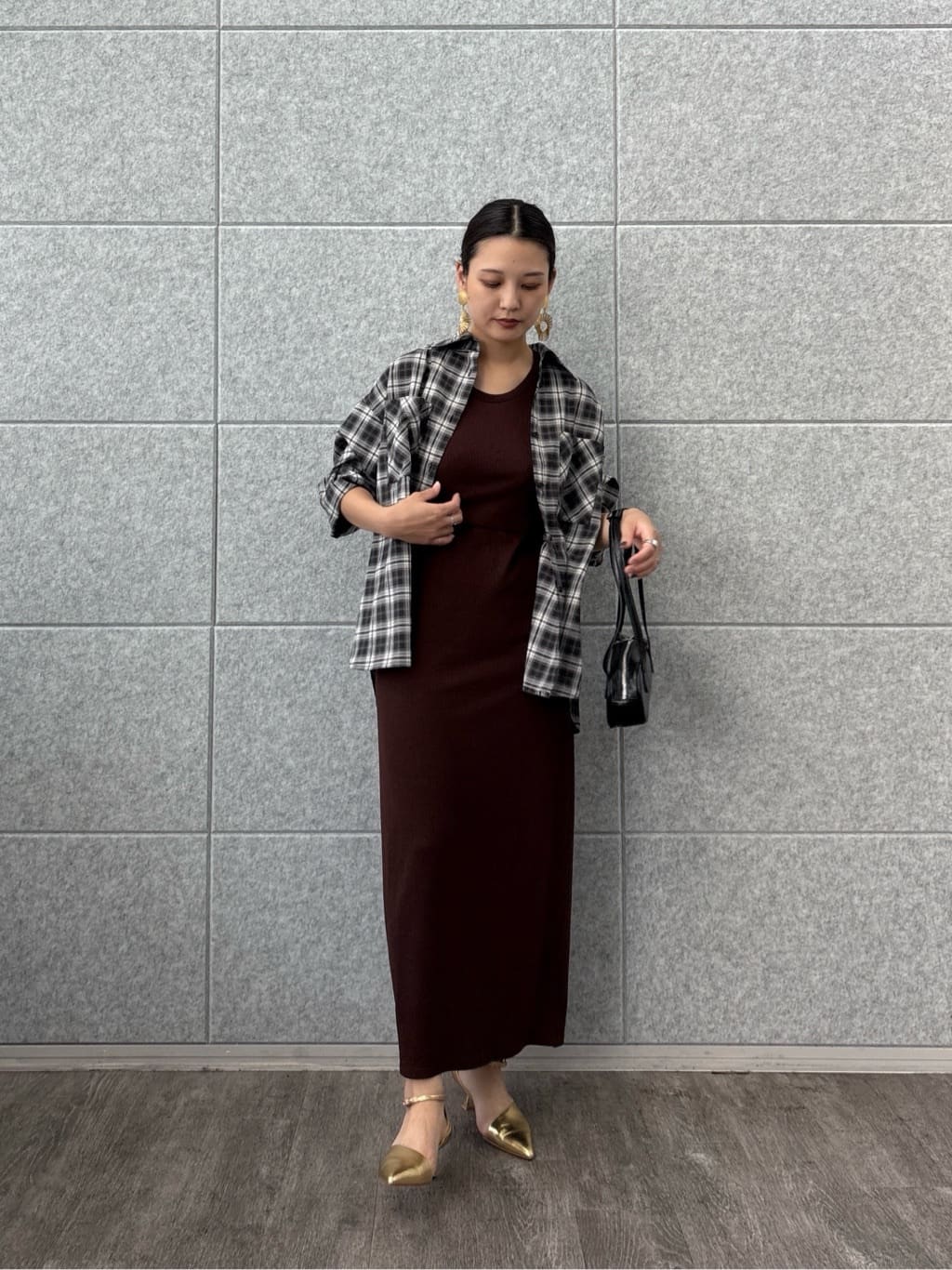 ayanoさんの「INDIVI｜オンブレチェックシャツ」を使ったコーディネート
