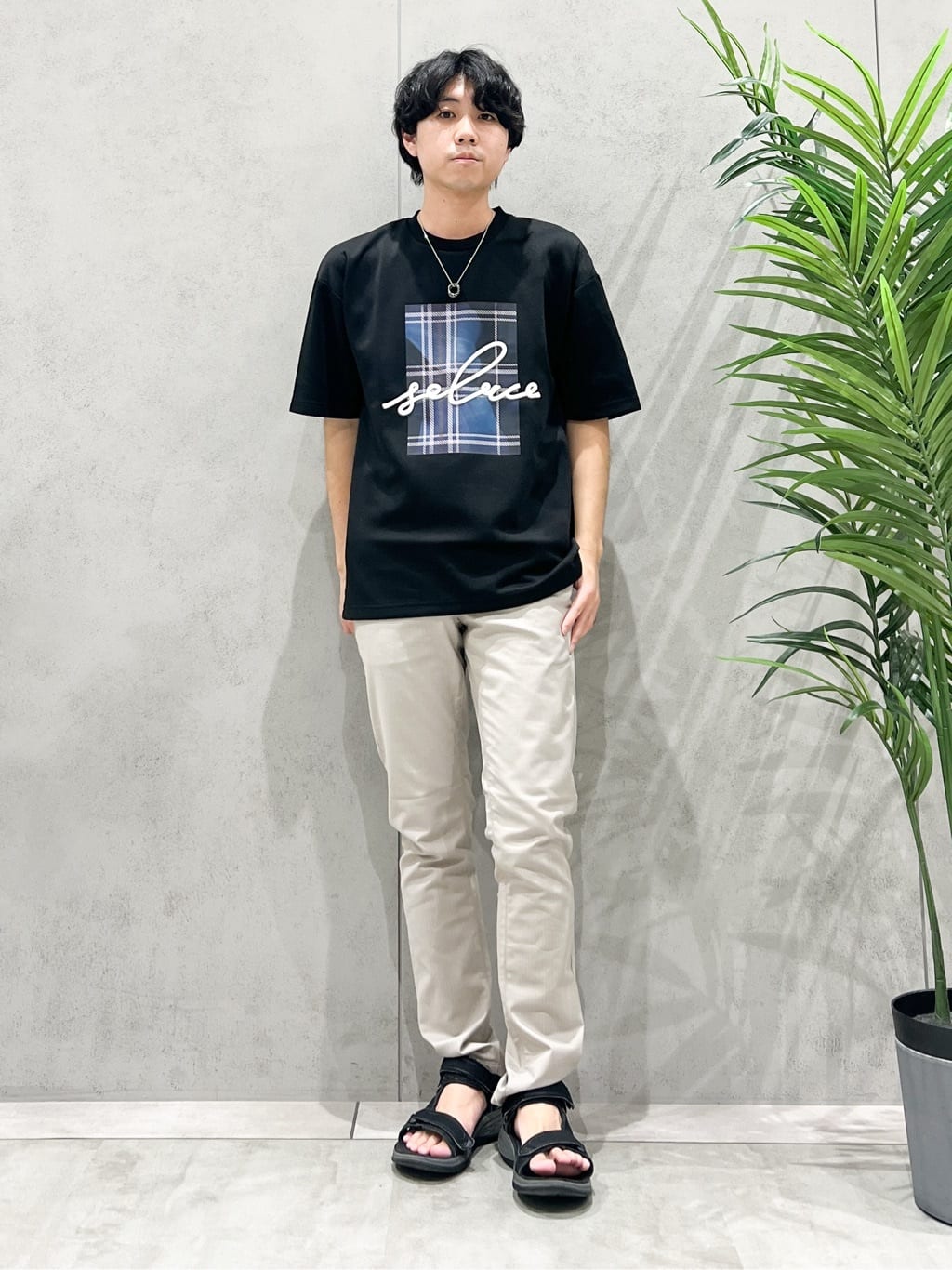 SHI-MAさんの「THE SHOP TK｜コード刺繍フォトプリント半袖Tシャツ 【洗濯機OK】」を使ったコーディネート