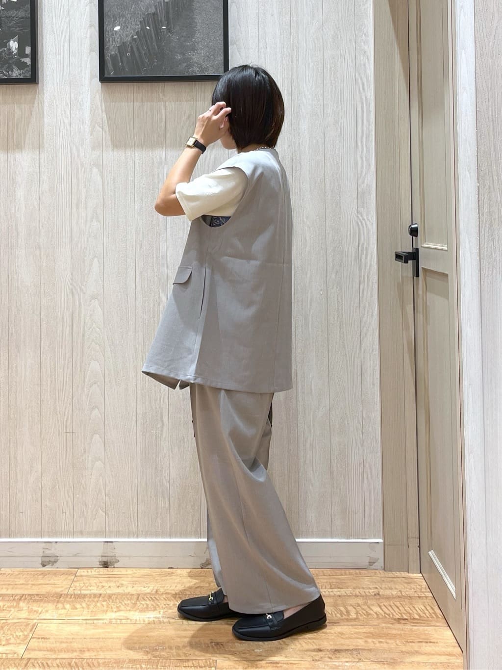 shirayuuuさんの「SHOO･LA･RUE｜【S-LL/セットアップ可/洗濯後しわになりにくい】ダブルベスト」を使ったコーディネート