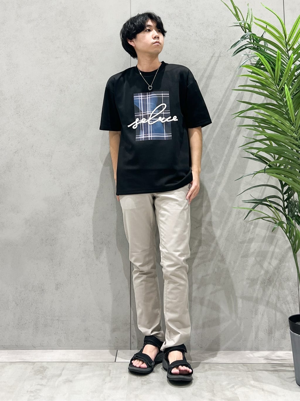 SHI-MAさんの「THE SHOP TK｜コード刺繍フォトプリント半袖Tシャツ 【洗濯機OK】」を使ったコーディネート