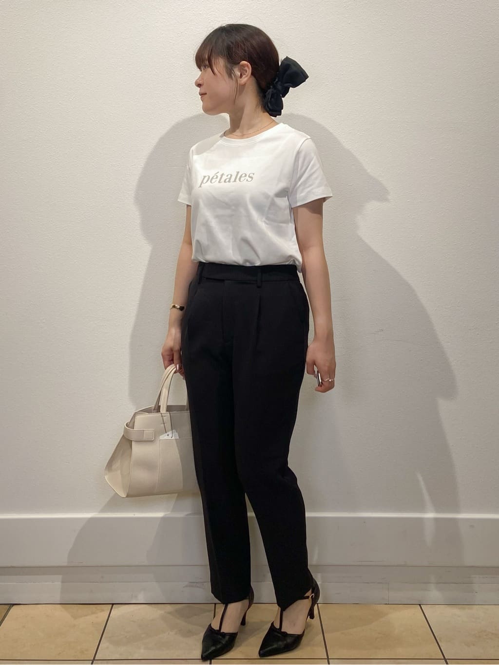 kimiさんの「index｜《S-LLサイズ》フロッキーロゴTシャツ【接触冷感／UVケア／洗濯機洗い可】」を使ったコーディネート