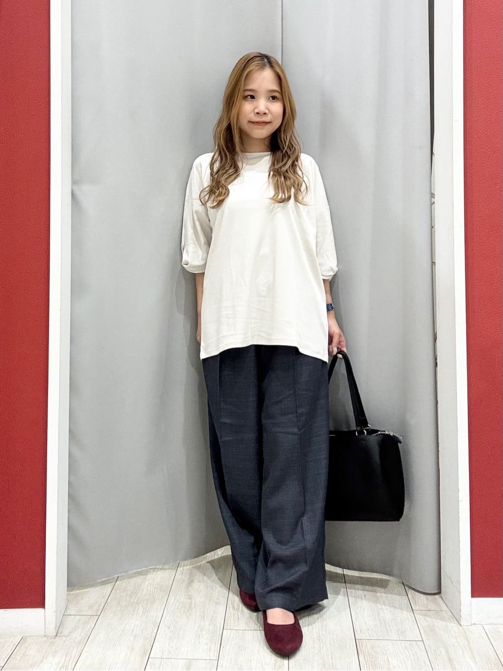 shioさんの「SHOO･LA･RUE｜【ひんやり/洗える/S-LL】袖ねじりシルケットトップス」を使ったコーディネート