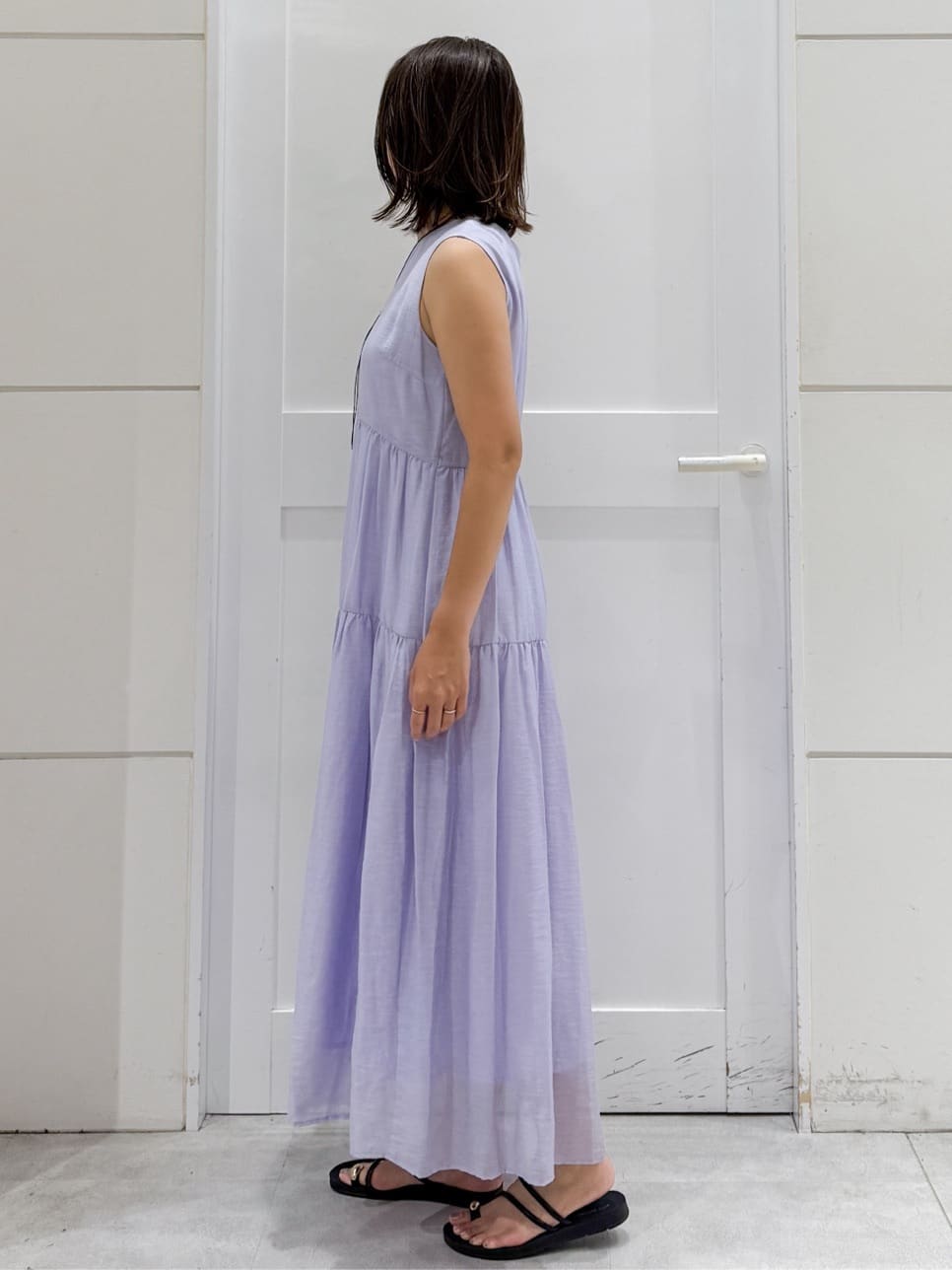 yuka.aさんの「OPAQUE.CLIP｜麻混シアーギャザーティアードワンピース【洗濯機洗い可】」を使ったコーディネート