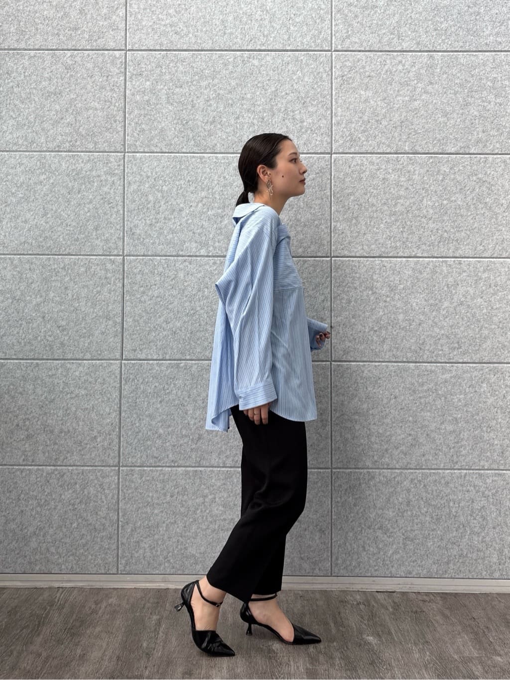 ayanoさんの「INDIVI｜Comfy SET UP｜イージーテーパードパンツ【セットアップ対応／通勤/カセット服】」を使ったコーディネート