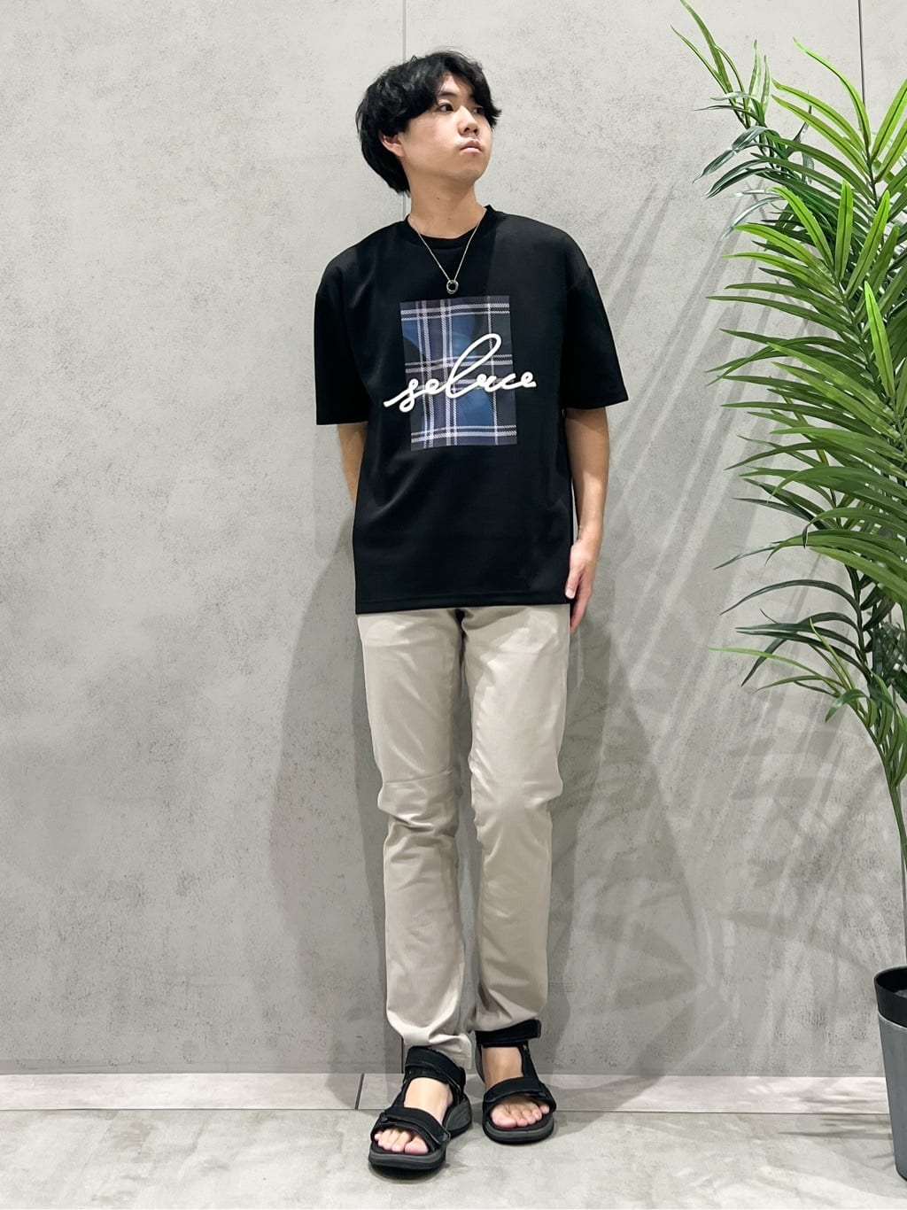 SHI-MAさんの「THE SHOP TK｜コード刺繍フォトプリント半袖Tシャツ 【洗濯機OK】」を使ったコーディネート