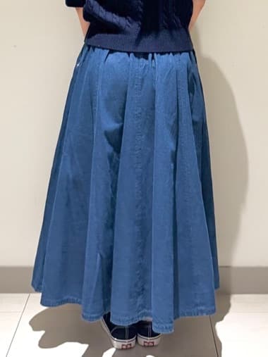 Liriさんの「Dessin｜ケーブルカーディガン」を使ったコーディネート