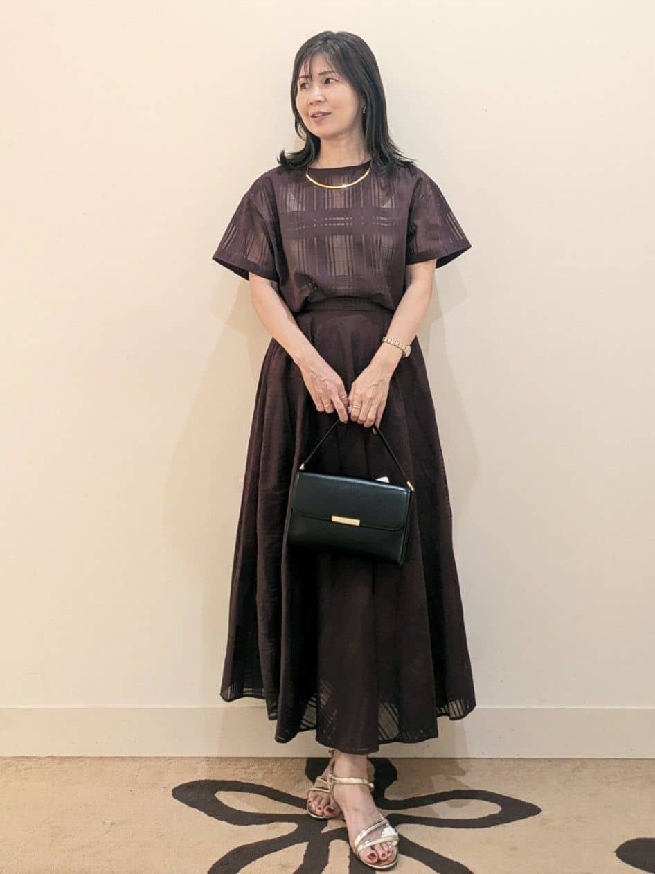 laverさんの「UNTITLED｜【セットアップ可/エレガント】シアーチェックTブラウス」を使ったコーディネート