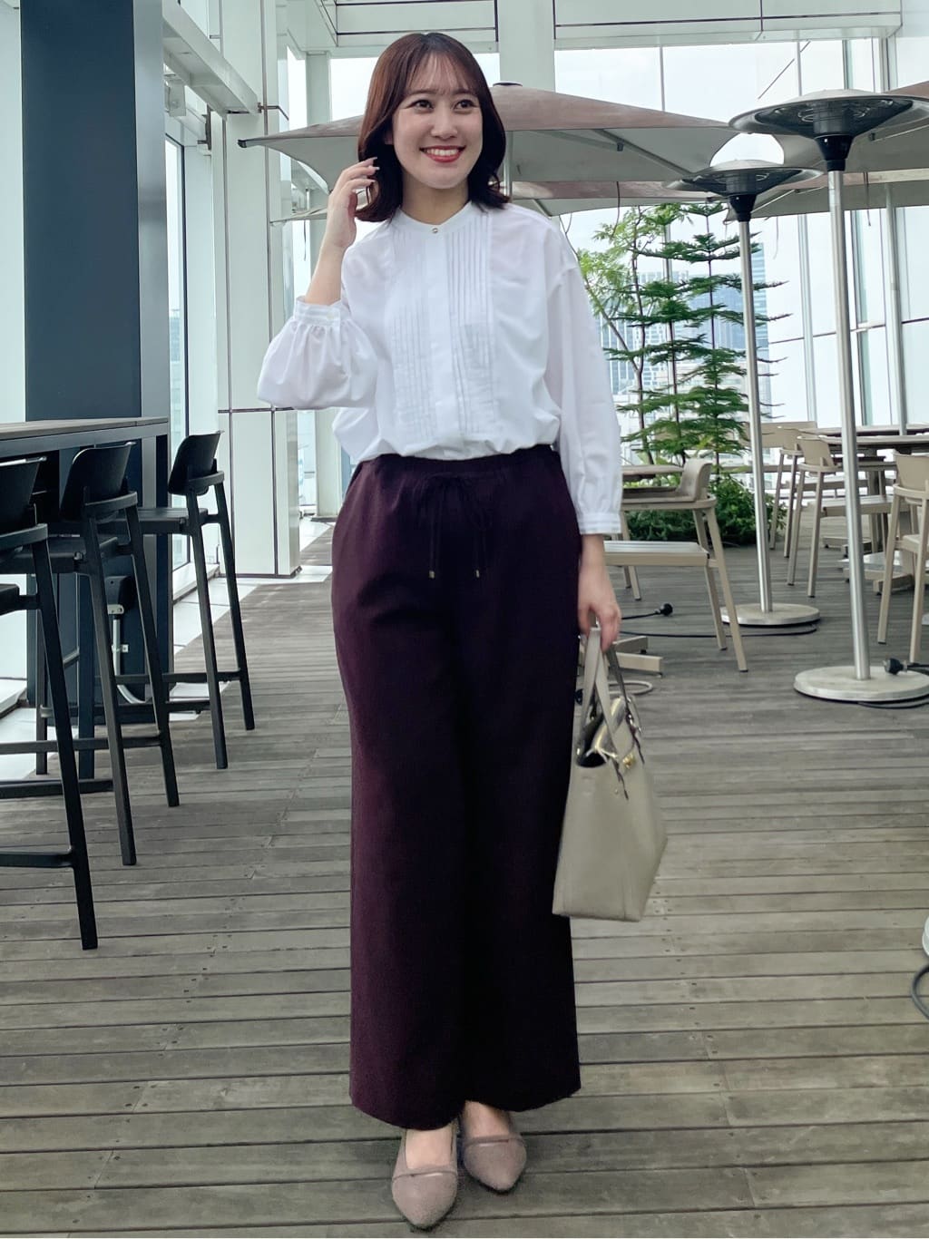 yukariさんの「Reflect｜【程よいゆとり感／体型カバー】ピンタックデザインシャンブレーブラウス」を使ったコーディネート