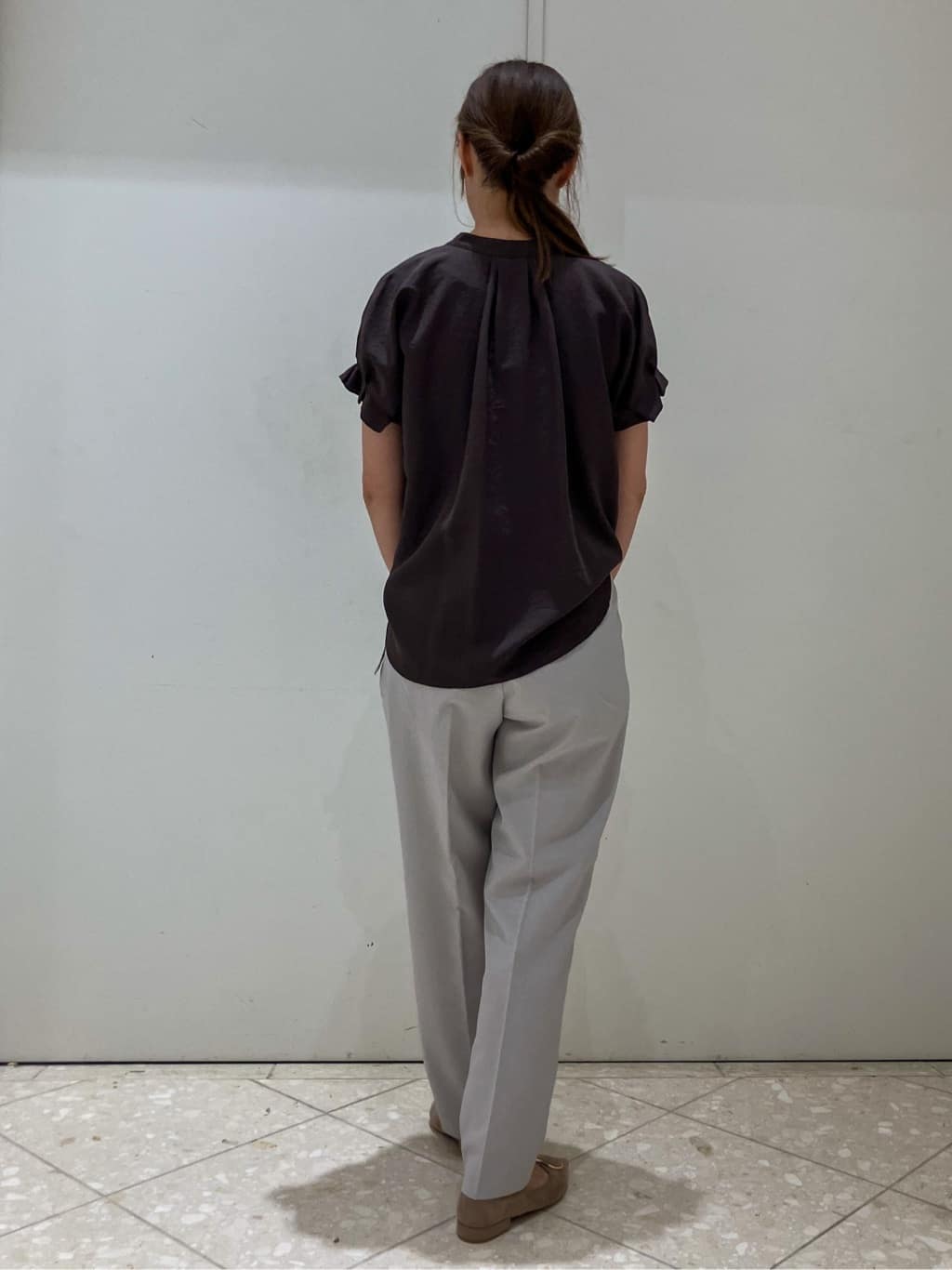 Maruさんの「OPAQUE.CLIP｜《7色展開／XS-LLサイズ》タックスリーブスキッパーブラウス【洗濯機洗い可／吸水速乾／抗ピル／防シ」を使ったコーディネート