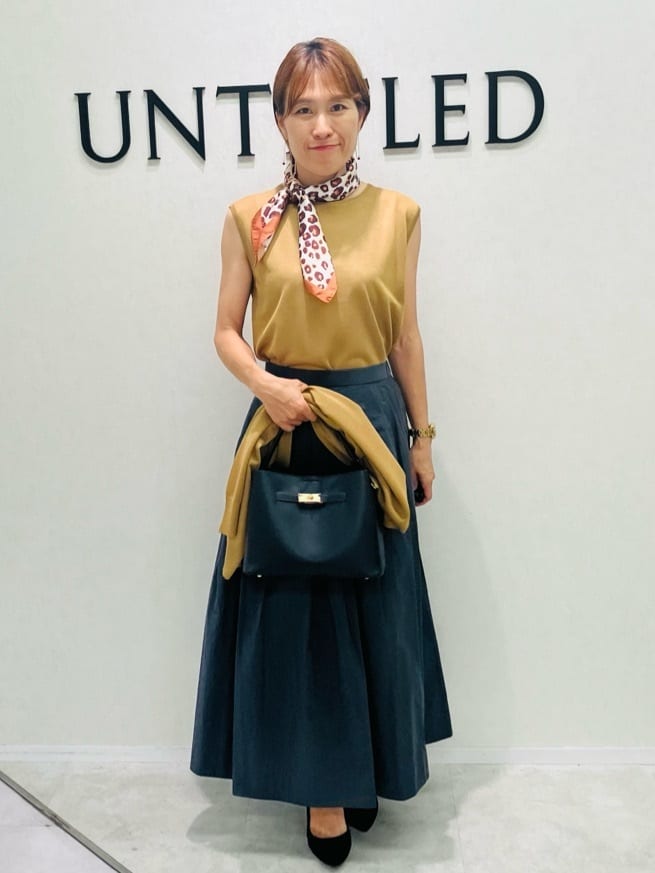 yukiさんの「UNTITLED｜【アンサンブル可/洗える】シアーノースリーブ プルオーバー」を使ったコーディネート