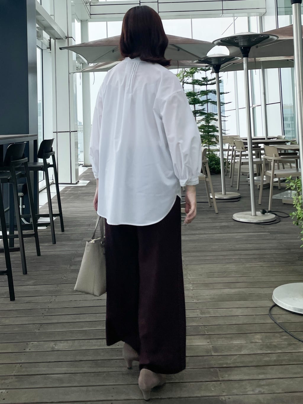 yukariさんの「Reflect｜【程よいゆとり感／体型カバー】ピンタックデザインシャンブレーブラウス」を使ったコーディネート