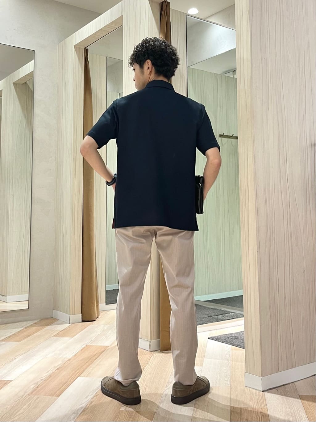 URAさんの「TAKEO KIKUCHI｜【全7サイズ&times;8色展開！】トップマルチヘリンボン パンツ」を使ったコーディネート