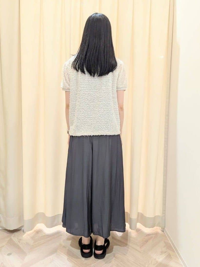 hinaさんの「SHOO･LA･RUE｜【S-LL】大人も着やすい愛らしさ リボンヤーン半袖トップス」を使ったコーディネート