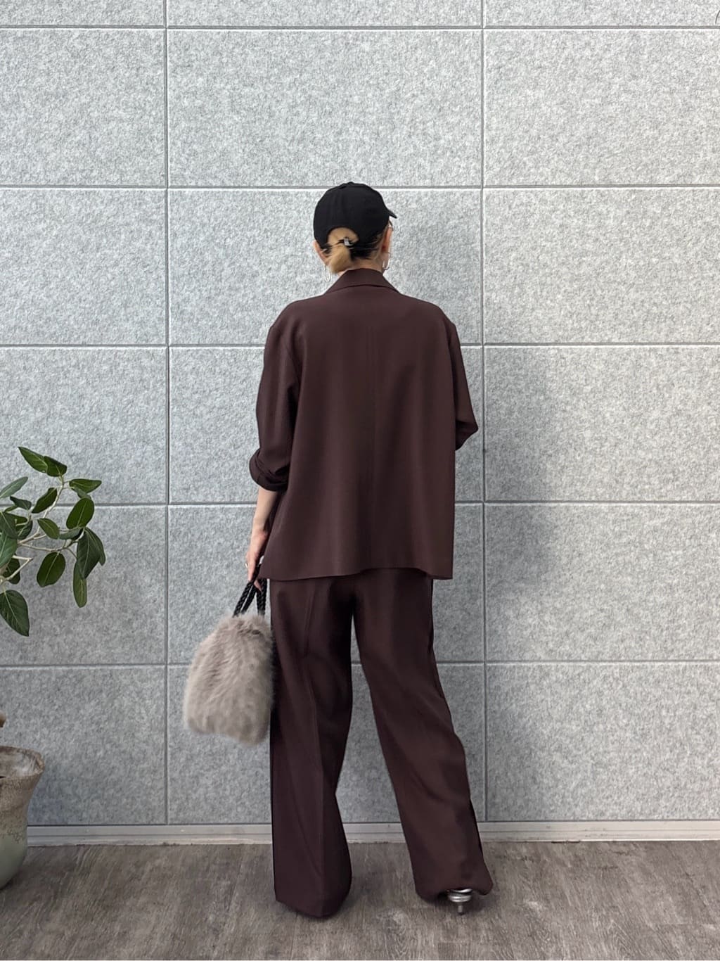kotakiさんの「INDIVI｜Comfy SET UP｜イージーストレートワイドパンツ【セットアップ対応／通勤/カセット服】」を使ったコーディネート