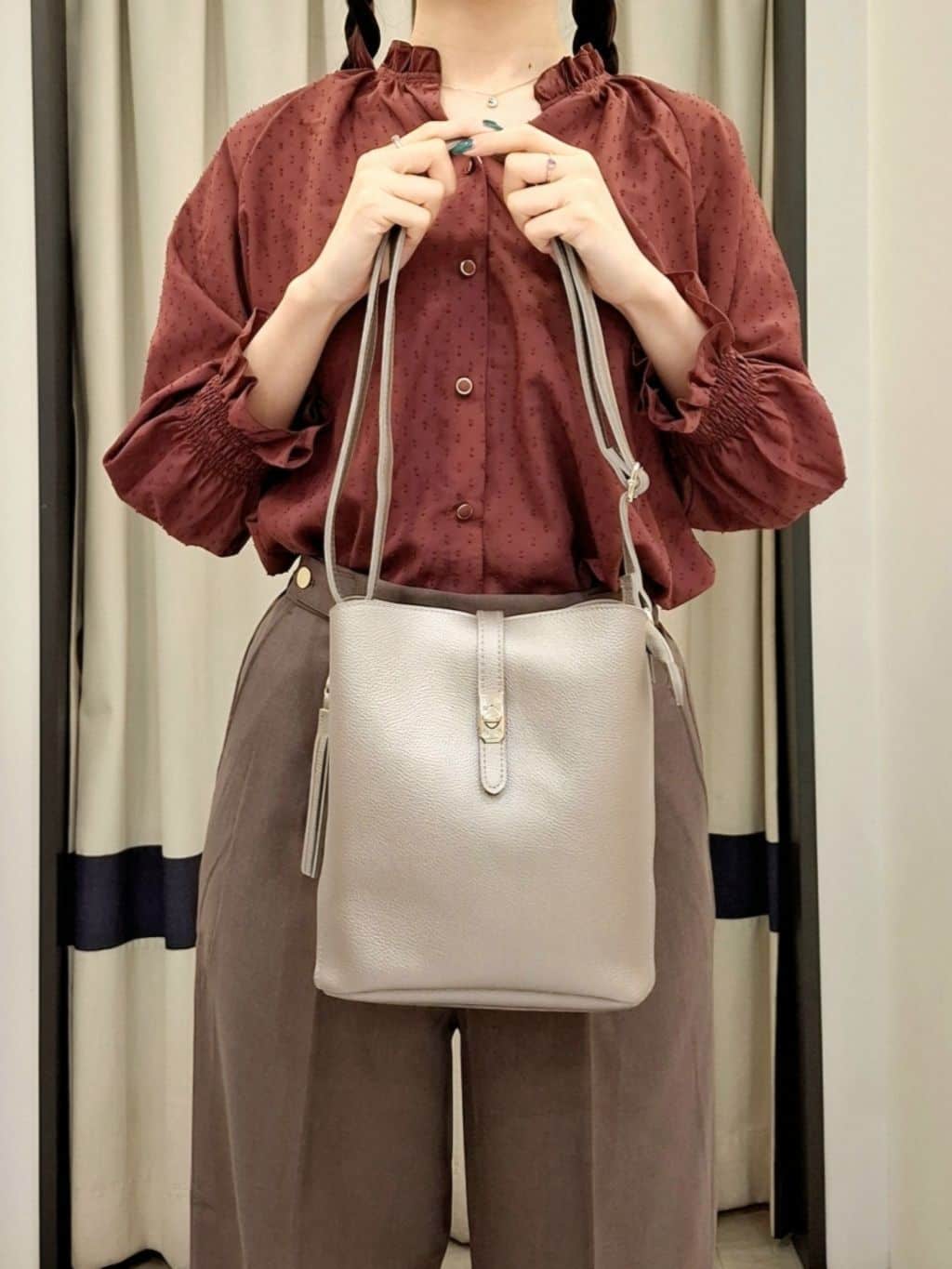 なーちゃんさんの「grove｜メタルストーンショートネックレス」を使ったコーディネート