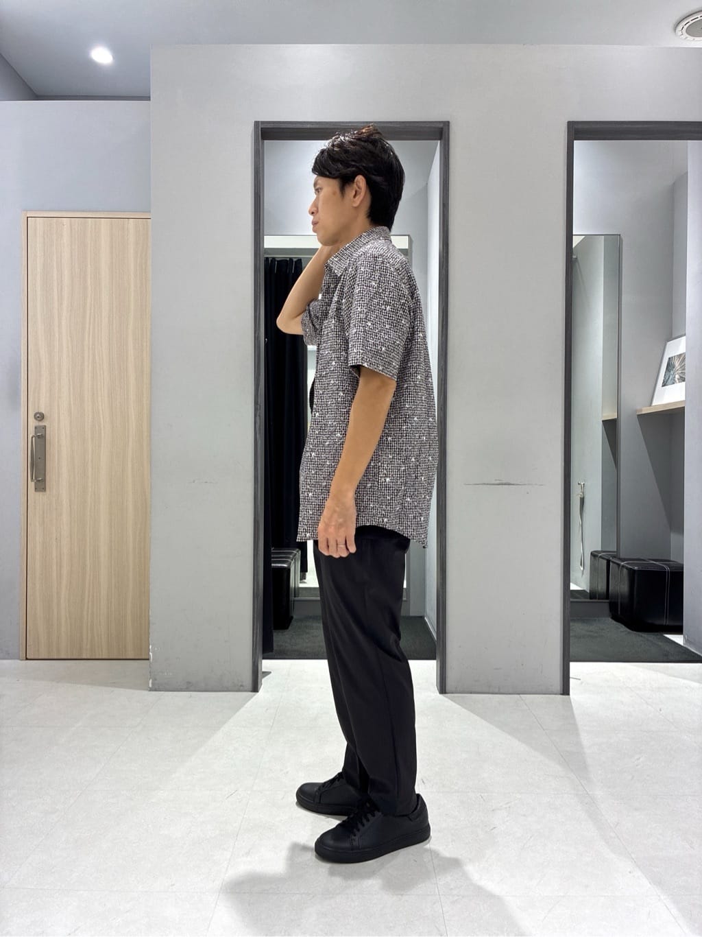 わいずみさんの「TAKEO KIKUCHI｜【抗菌防臭／5サイズ展開】ハイゲージポンチ Tシャツ」を使ったコーディネート