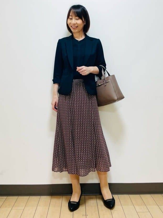 Riiさんの「Reflect｜【インナーに◎／すっきり見え！長め丈】タックデティールブラウス」を使ったコーディネート