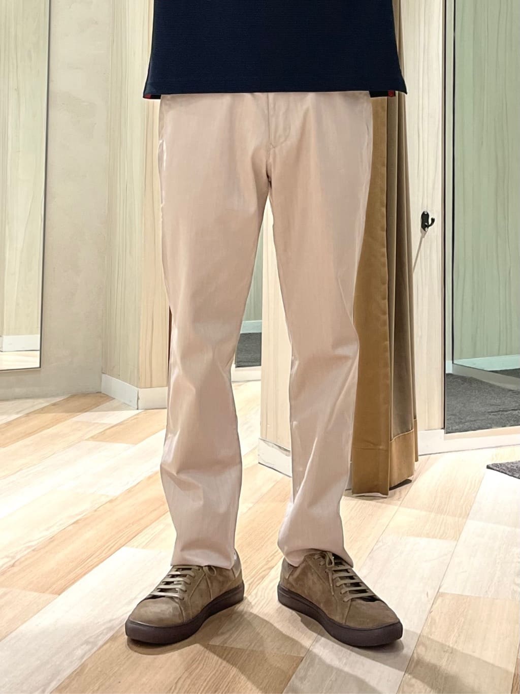 URAさんの「TAKEO KIKUCHI｜【全7サイズ&times;8色展開！】トップマルチヘリンボン パンツ」を使ったコーディネート