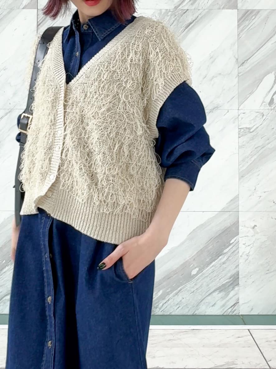 𝐜𝐡𝐢𝐤𝐚さんの「SHOO･LA･RUE｜【S-LL】ロングシーズン活躍 デニムシャツワンピース」を使ったコーディネート