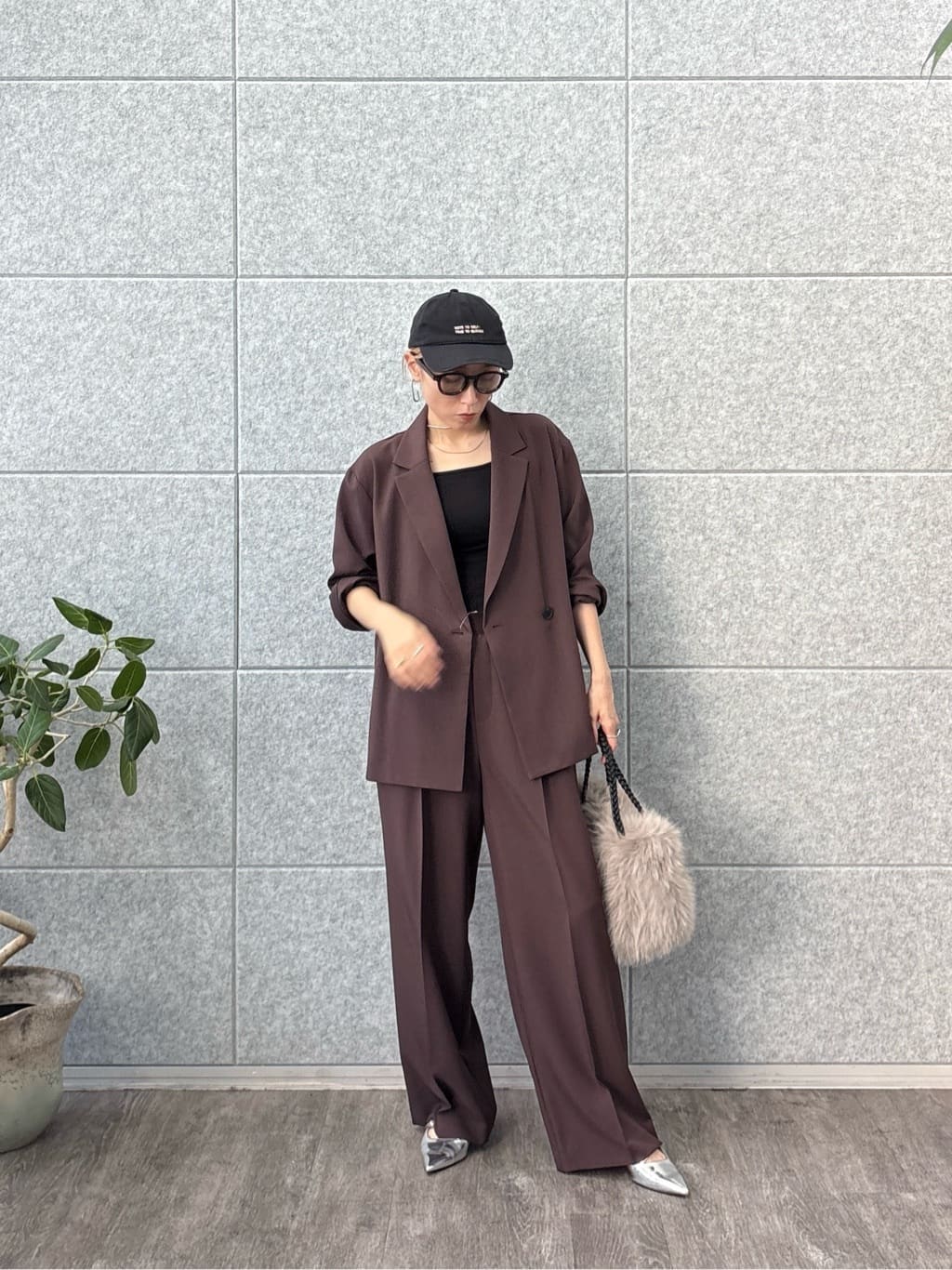 kotakiさんの「INDIVI｜Comfy SET UP｜イージーストレートワイドパンツ【セットアップ対応／通勤/カセット服】」を使ったコーディネート