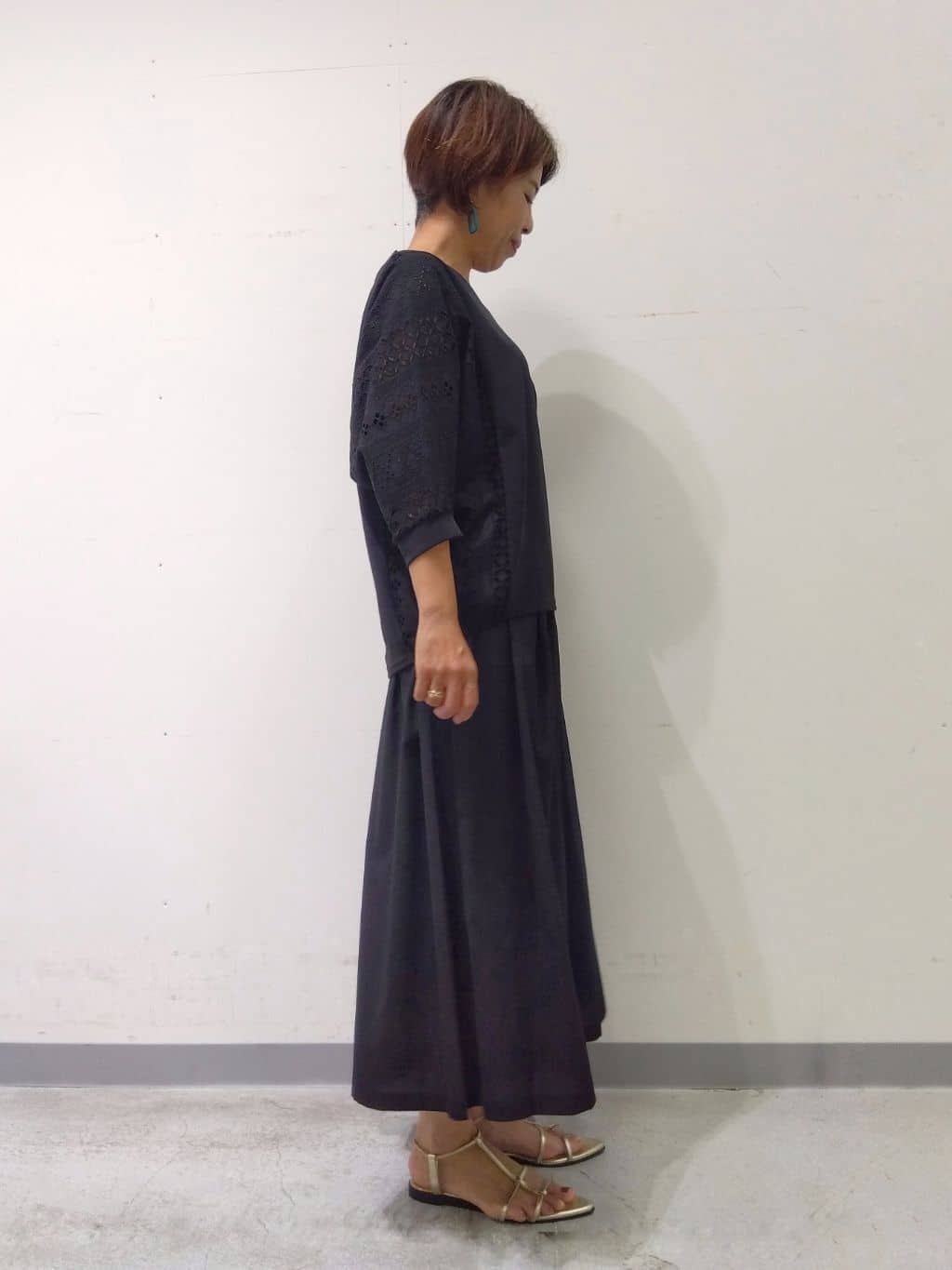 Kさんの「INDIVI｜【クールエアー素材／UVケア／セットアップ可能】エアリーフレアパンツ」を使ったコーディネート