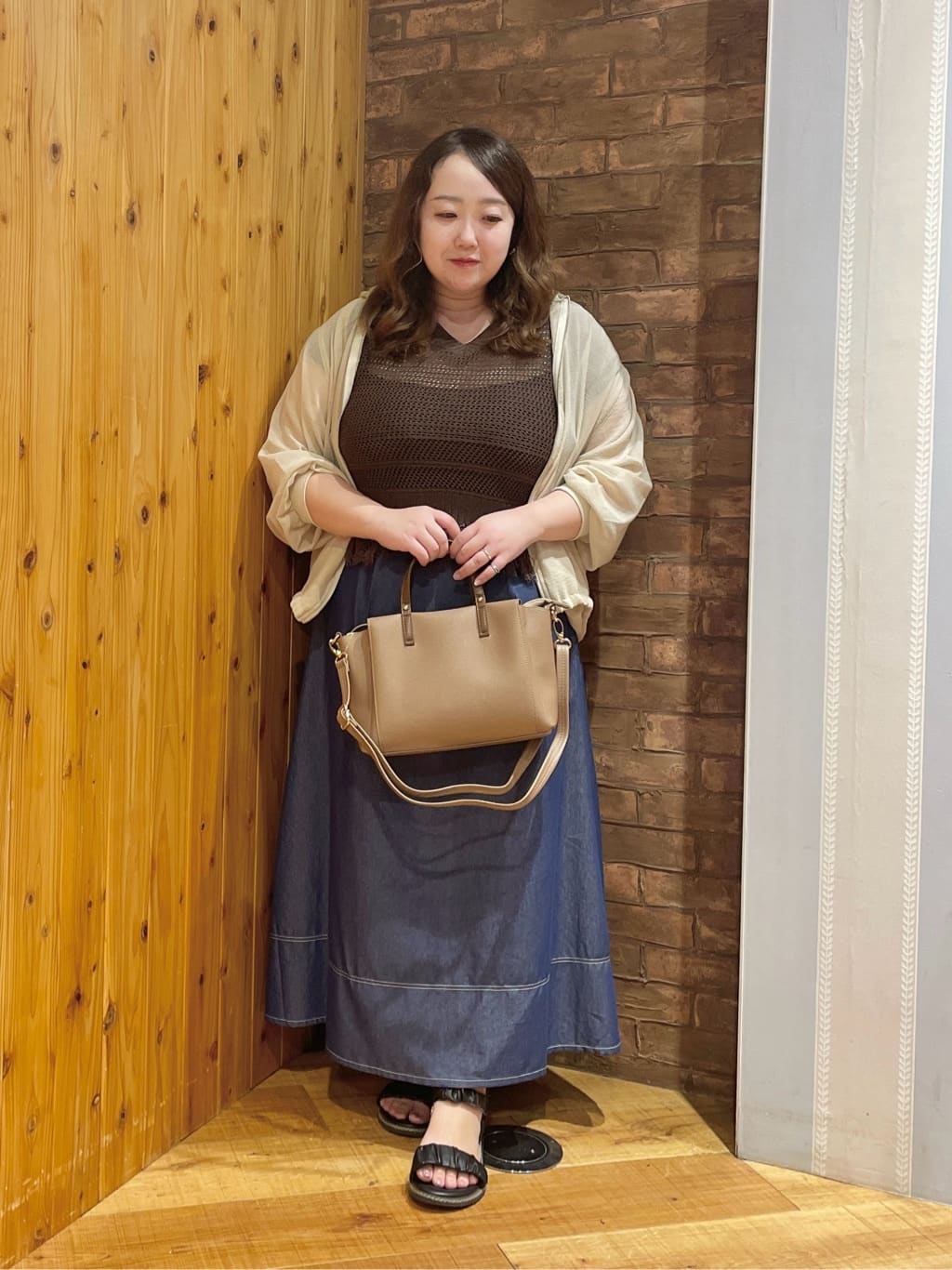 Risaさんの「SHOO･LA･RUE｜【S-LL】柔らかシアーでこなれるフーディブルゾン」を使ったコーディネート
