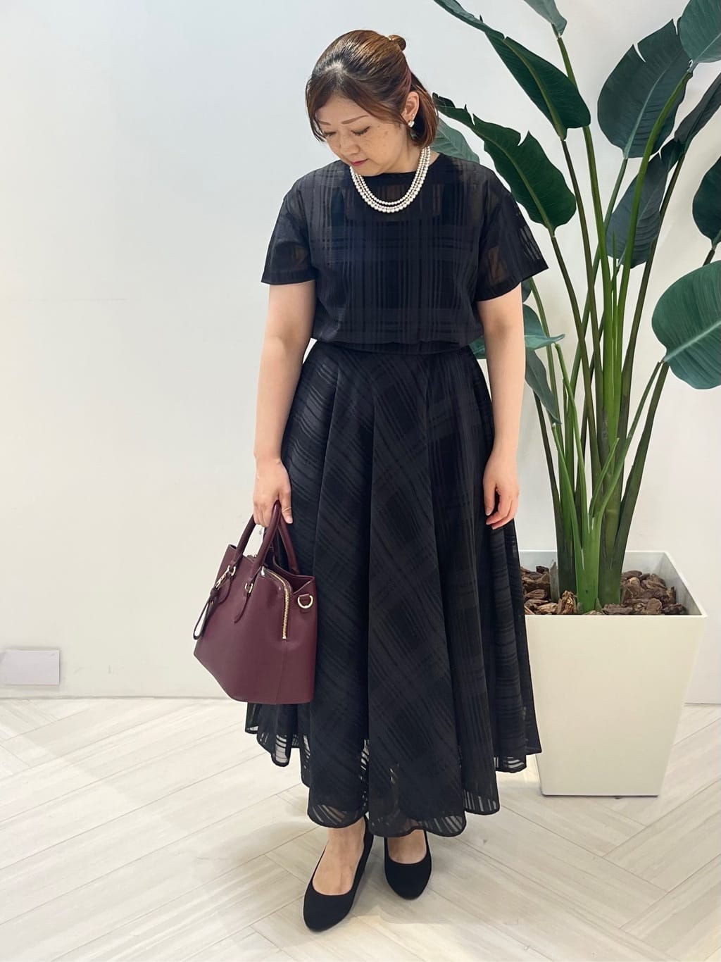 Tomoさんの「UNTITLED｜【セットアップ可/エレガント】シアーチェックTブラウス」を使ったコーディネート