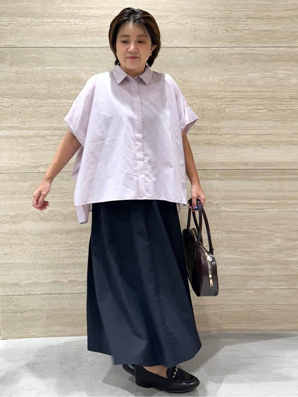 NAMIさんの「OPAQUE.CLIP｜《andGIRL掲載》リラクシーシャツ【洗濯機洗い可】」を使ったコーディネート