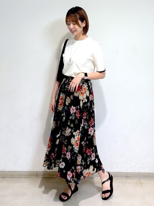 yukaさんの「UNTITLED｜【アンサンブル可/薄手/洗える】5分袖クルーニット」を使ったコーディネート