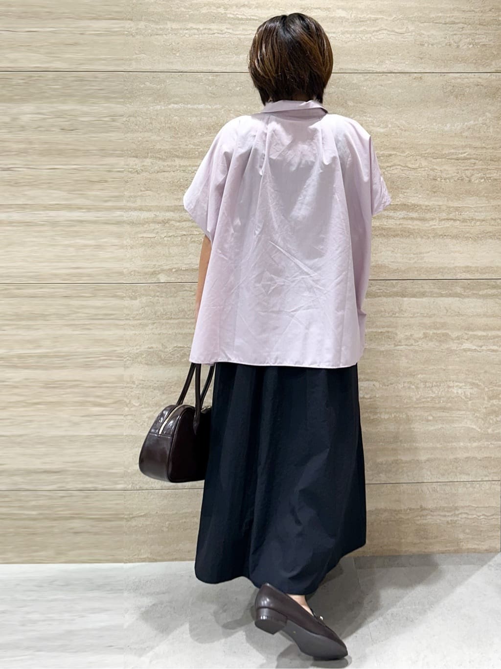 NAMIさんの「OPAQUE.CLIP｜《andGIRL掲載》リラクシーシャツ【洗濯機洗い可】」を使ったコーディネート