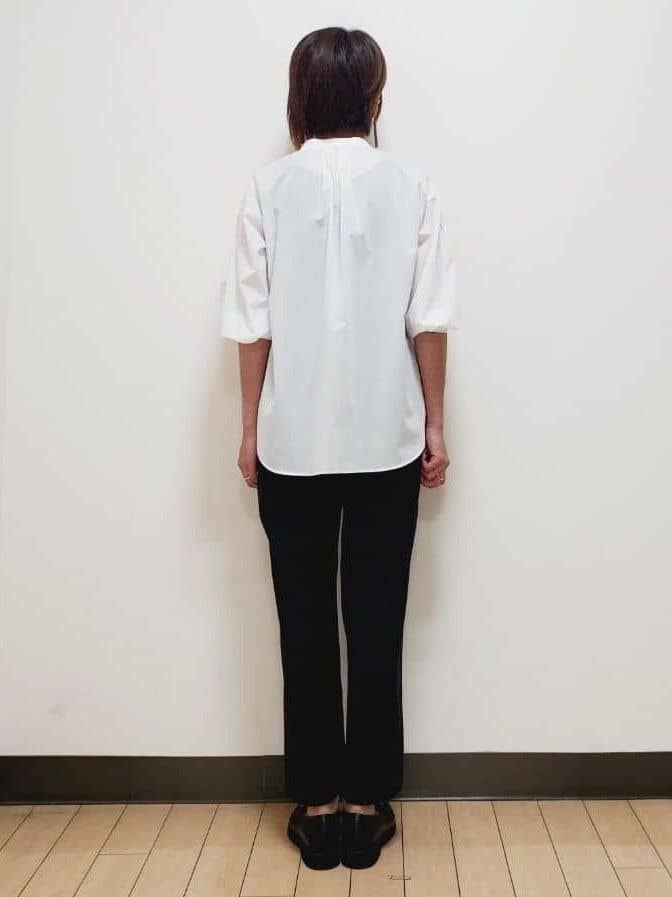 yuuさんの「Reflect｜【程よいゆとり感／体型カバー】ピンタックデザインシャンブレーブラウス」を使ったコーディネート