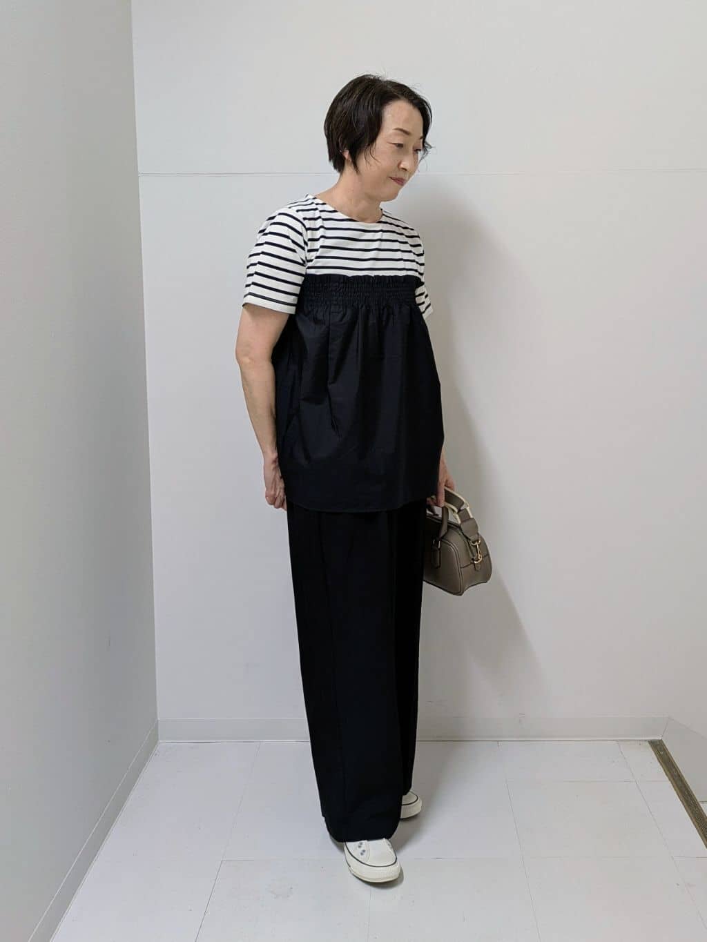Asaさんの「Dessin｜【ウエストゴム/洗える】リラクシーナイロンパンツ」を使ったコーディネート
