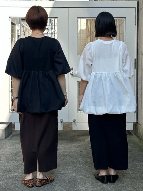 ga_riさんの「THE SHOP TK｜バルーンスリーブペプラムチュニック【洗える】」を使ったコーディネート