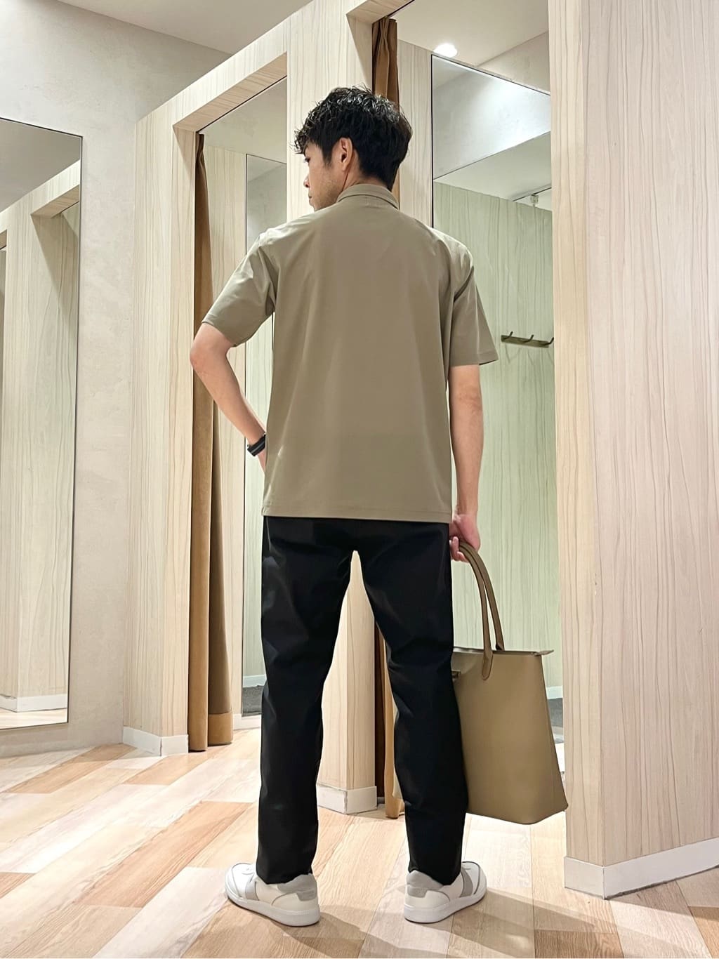 URAさんの「TAKEO KIKUCHI｜【COOL CITY WEAR】エアートール ポロシャツ /接触冷感・通気性」を使ったコーディネート